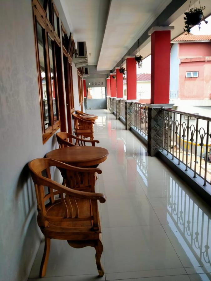 Hotel Asri Baru Purwokerto Exteriör bild