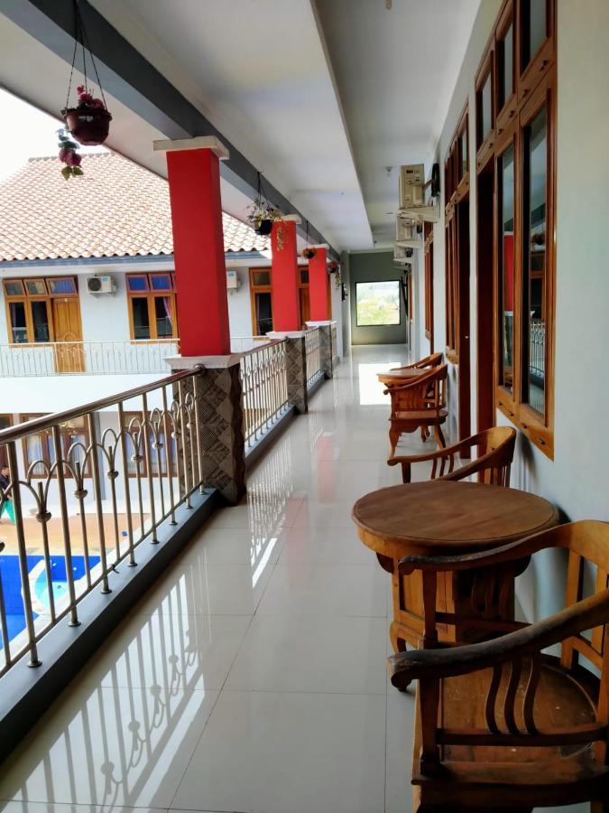 Hotel Asri Baru Purwokerto Exteriör bild