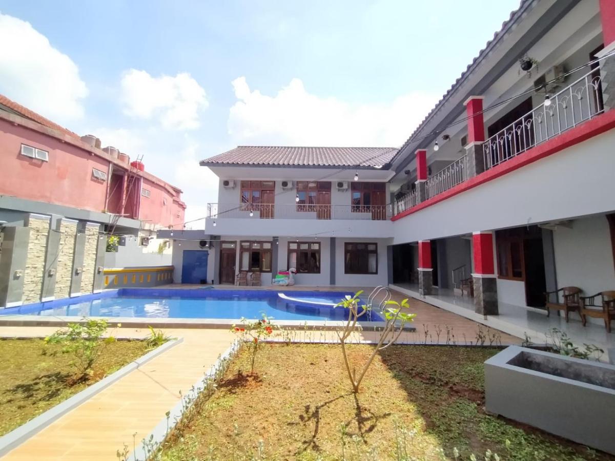 Hotel Asri Baru Purwokerto Exteriör bild