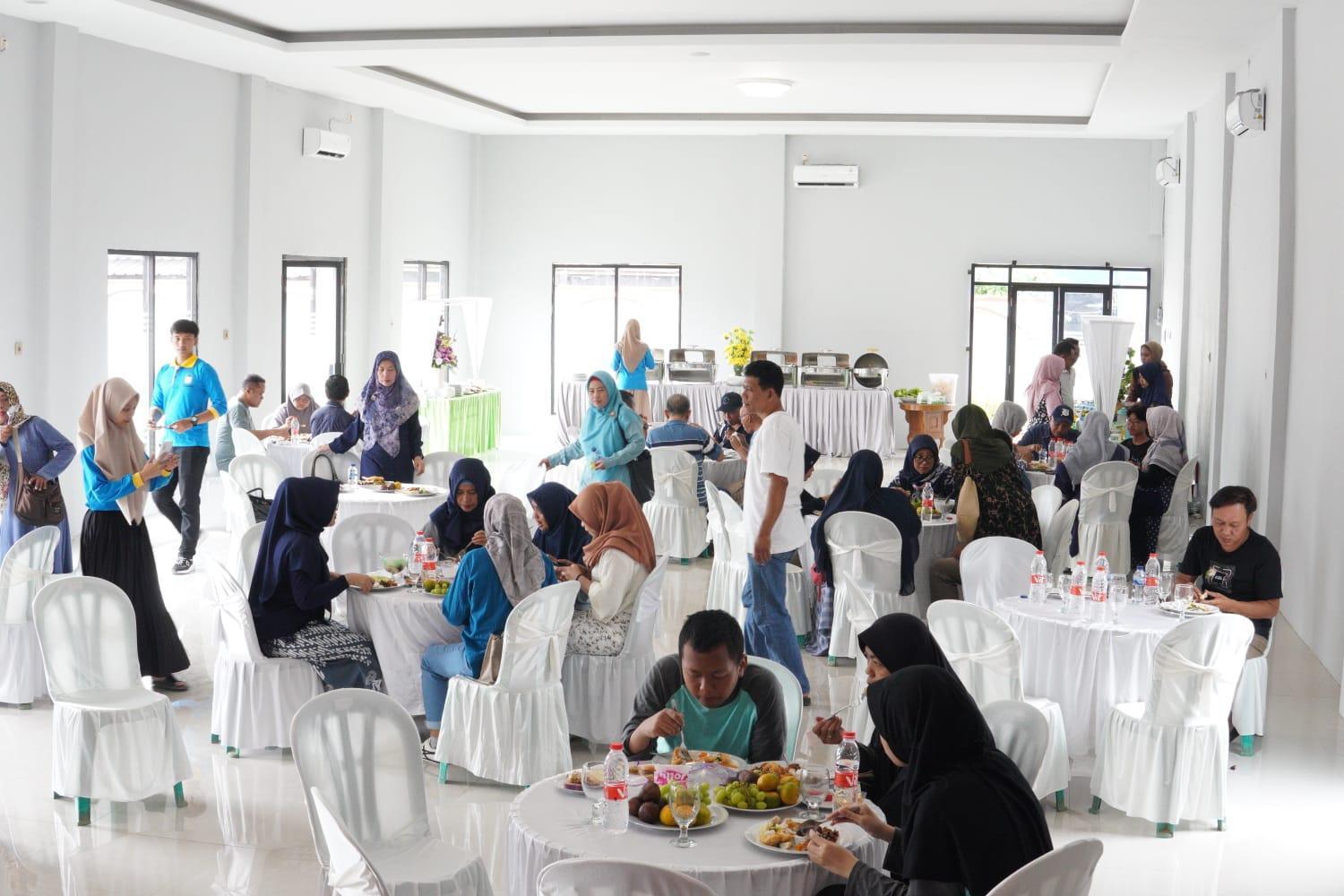 Hotel Asri Baru Purwokerto Exteriör bild