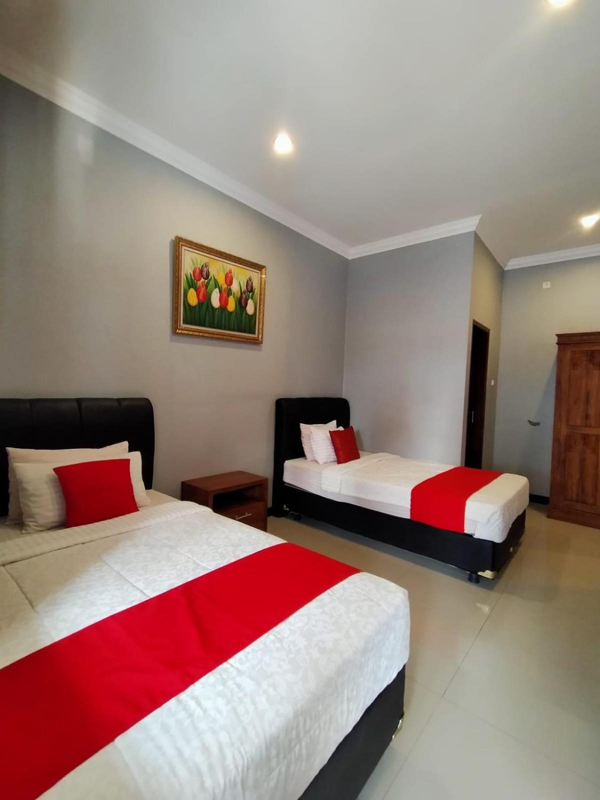Hotel Asri Baru Purwokerto Exteriör bild